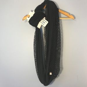 NWOT Scarf